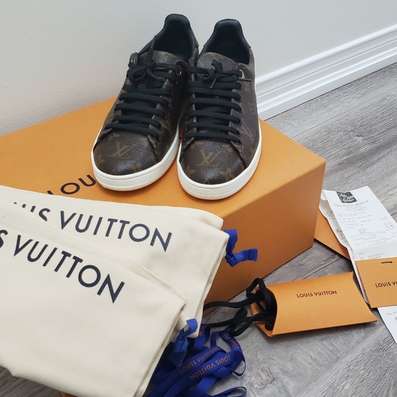 100% Authentic Louis Vuitton FrontRow canvas sneaker, Sz 38 - Picture 2 of 12